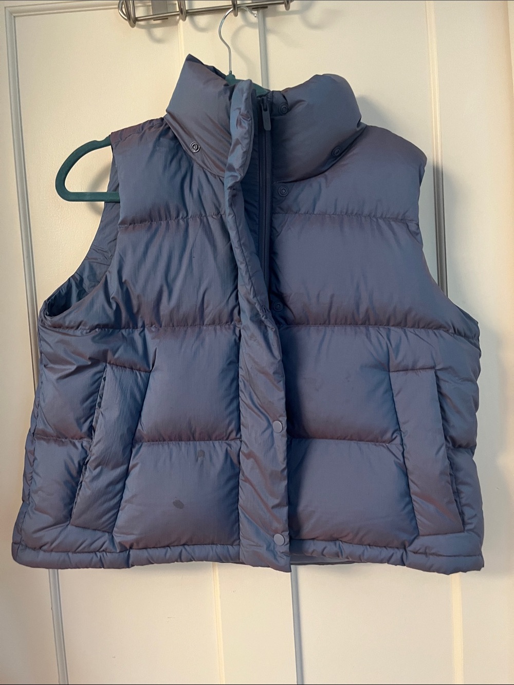 Lululemon Women's Lightweight no Puffer Vest - blue iridescent - Picture 2 of 6